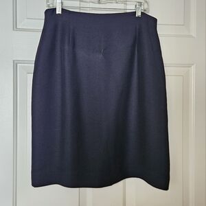 Jones Wear Fully Lined Women's Navy Skirt Size 14